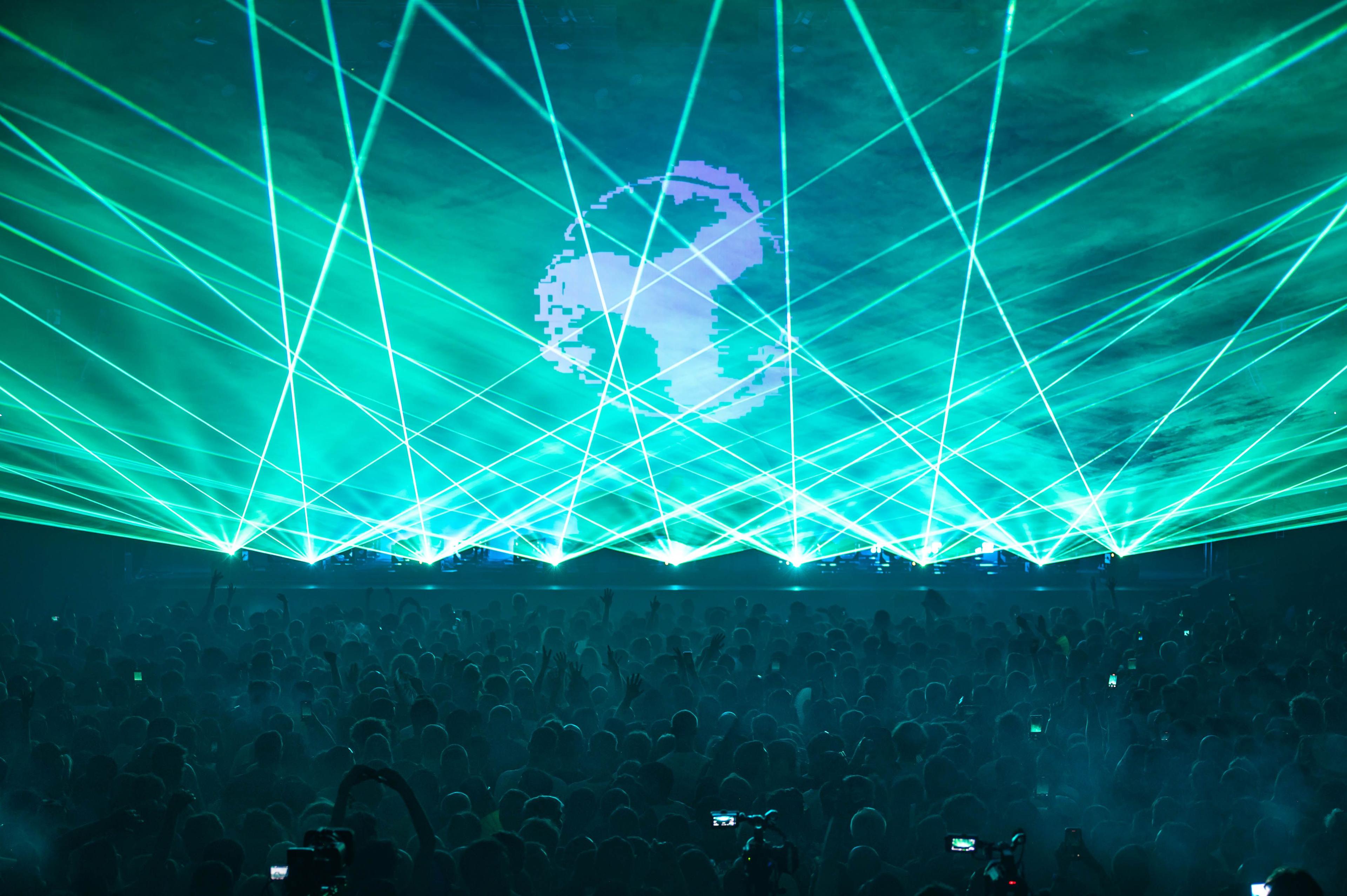 7376_SonarClub_Bicep_MartiniAriel_20250613.jpg